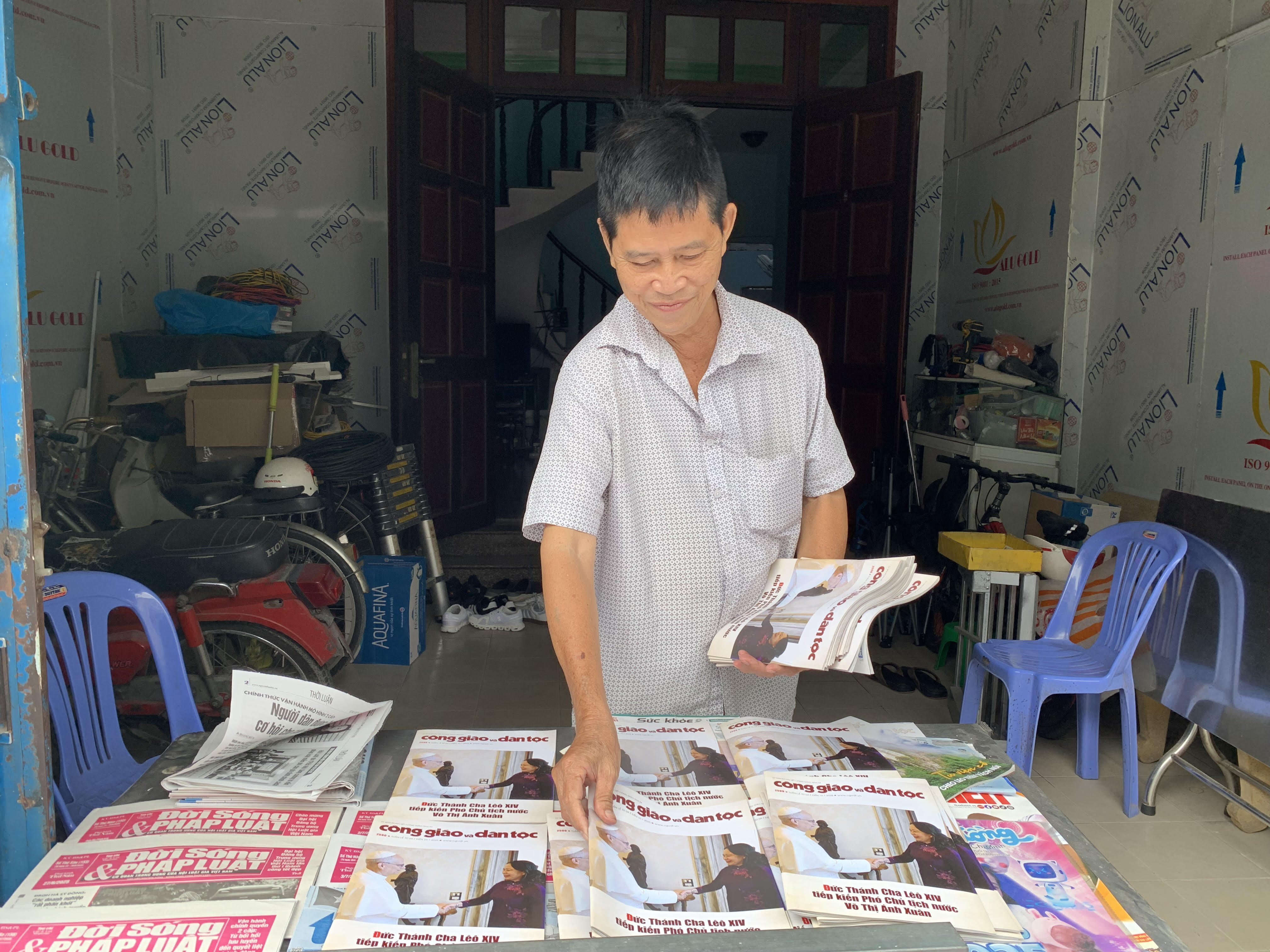 Những cánh chim không mỏi